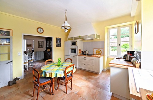 Commarin House | Colette's house (sleeps 8)