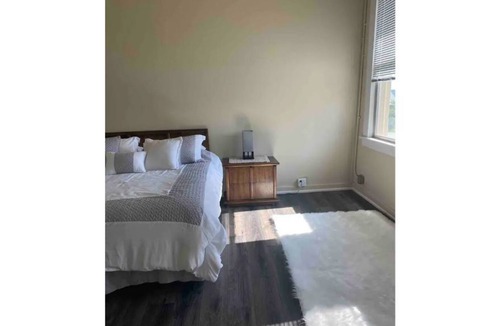 Colfax House | Colfax Bungalow❤️ 3 miles from Rollins lake🎣