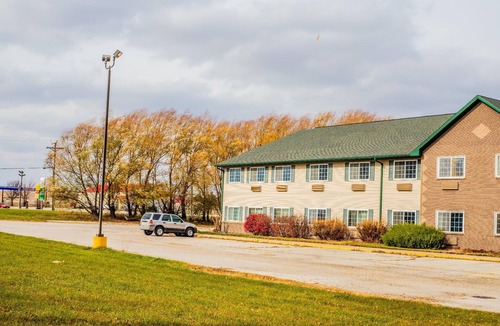 Colfax House | Colfax inn by Marifah