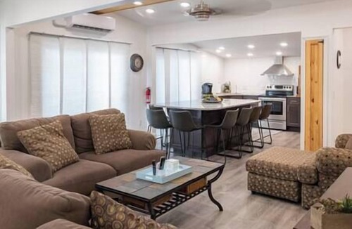 Hamilton House | Colgate Log Cabin #9