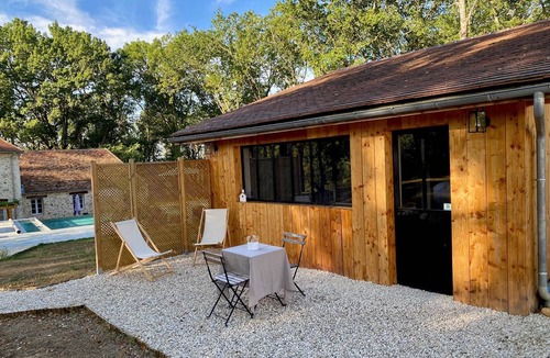 Lamonzie-Montastruc Apartment | Coline's house pool view