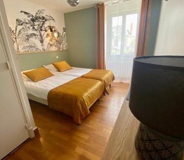 Dange-Saint-Romain Hotel | Coliwork Le Saint Romain