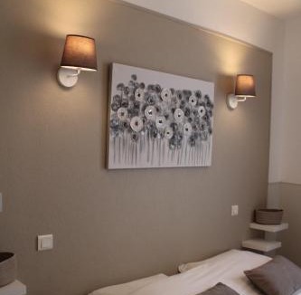 Dange-Saint-Romain Hotel | Coliwork Le Saint Romain