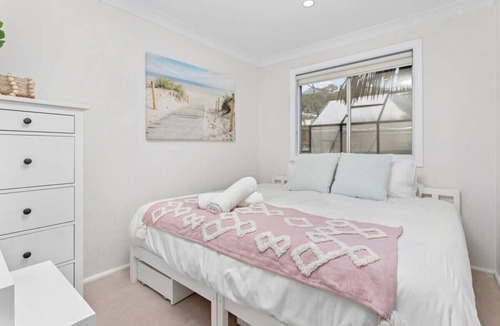 Collaroy Beach Apartment | Collaroy Beachfront Hideaway - New Listing