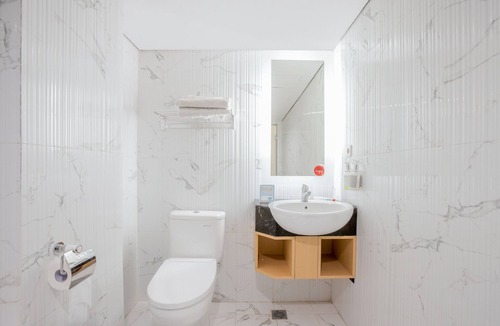Melawai Hotel | Collection O 7 Hotel Melawai