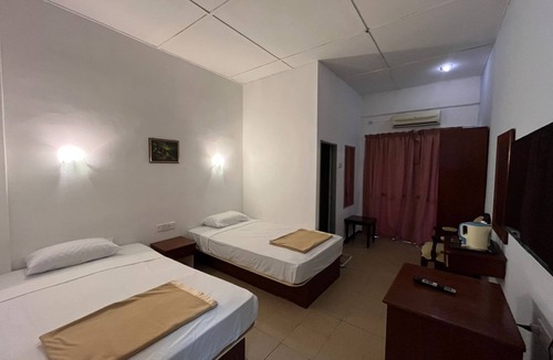 Pangkor Island Hotel | Collection O Analisa Beach Resort