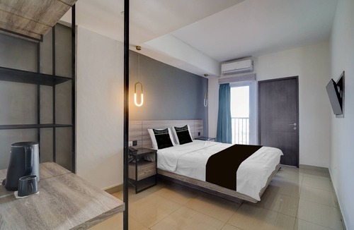 Bendungan Hilir Hotel | Collection O near Stadion Utama Gelora