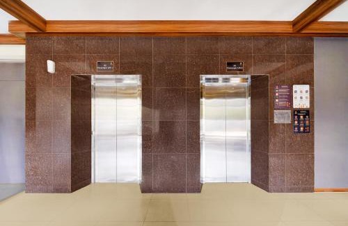 Bendungan Hilir Hotel | Collection O near Stadion Utama Gelora Bung Karno formerly The Archies