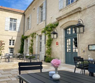 Lectoure Hotel | College des Doctrinaires, Hôtel, Résidence et SPA