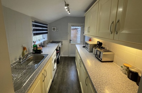 Grantham House | College House - Central Grantham