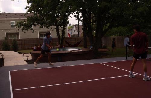 Country Club Estates House | College Station Pickleball 2mi Kyle Field