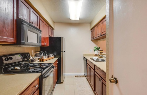 College Station House | College Station Gem w/Pool Access Near University