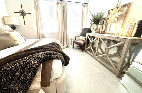 Wellborn House | College Station Midtown - 3 Bedroom