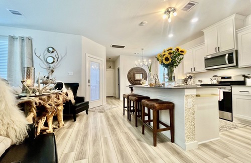 Wellborn House | College Station Midtown - 3 Bedroom