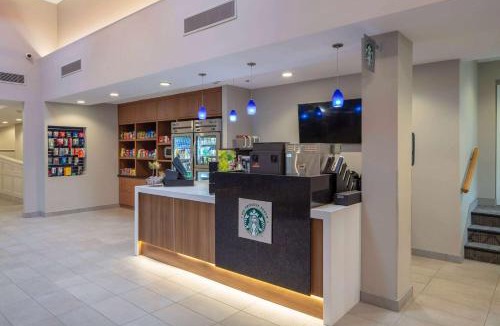 Downtown Syracuse Hotel | Collegian Hotel & Suites, Trademark Collection by Wyndham