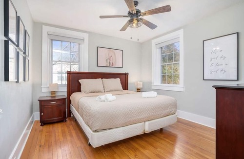 Ghent Apartment | Colley Manor - Ferry Suite