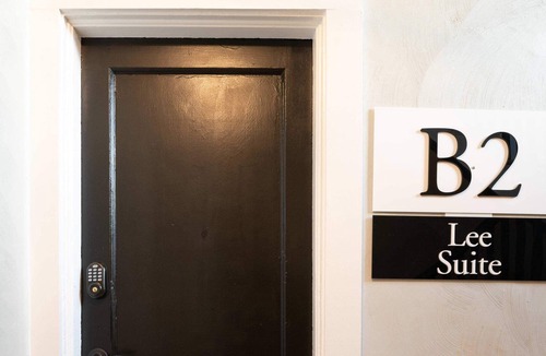 Ghent Apartment | Colley Manor - Lee Suite