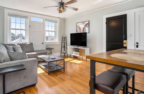 Ghent Apartment | Colley Manor - Starboard Suite