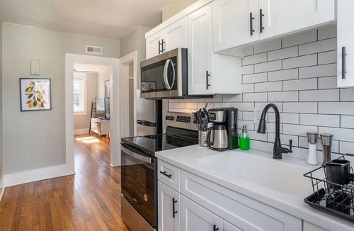 Ghent Apartment | Colley Manor - Starboard Suite