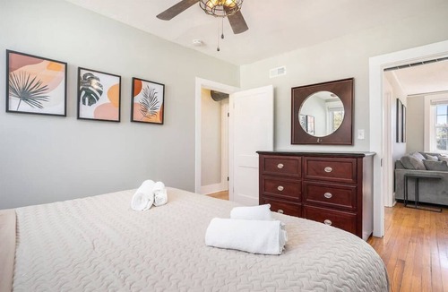 Ghent Apartment | Colley Manor - Starboard Suite