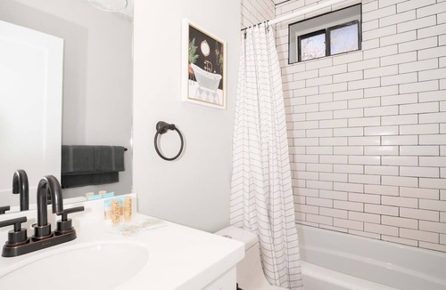 Ghent Apartment | Colley Manor - Washington Suite