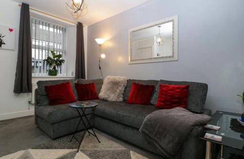 Cinderford House | Colliers Cottage