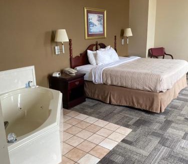 Collins Hotel | COLLINS INN & SUITES