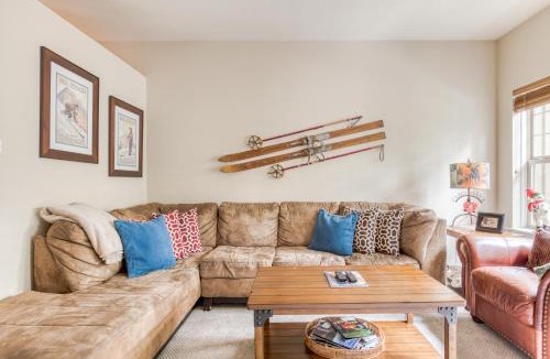 Government Camp Apartment | Collins Lake #95