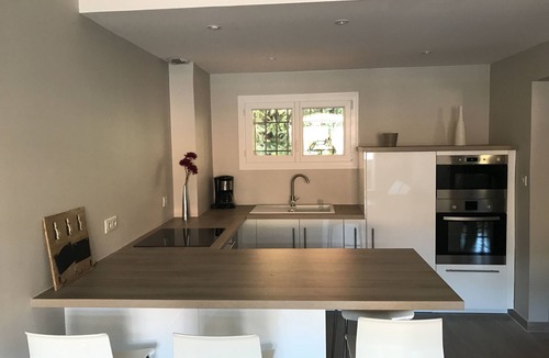 Collioure Apartment | Collioure new air-conditioned apartment with private parking