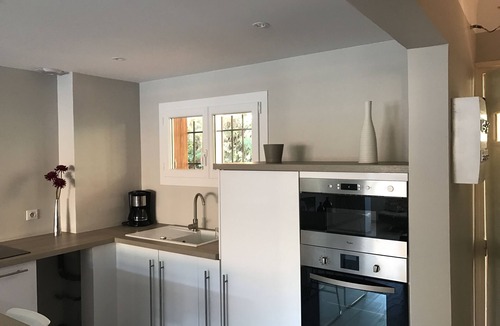 Collioure Apartment | Collioure new air-conditioned apartment with private parking