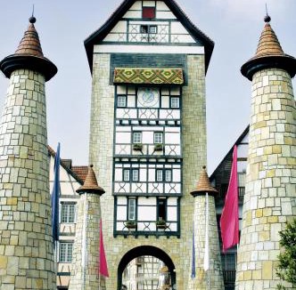 Bukit Tinggi Resort | Colmar Tropicale