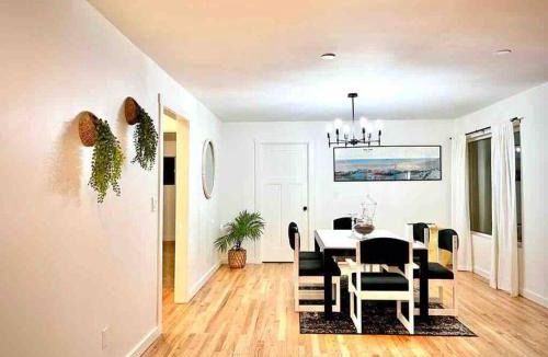 Marysville House | Colochas Home A Forest Haven