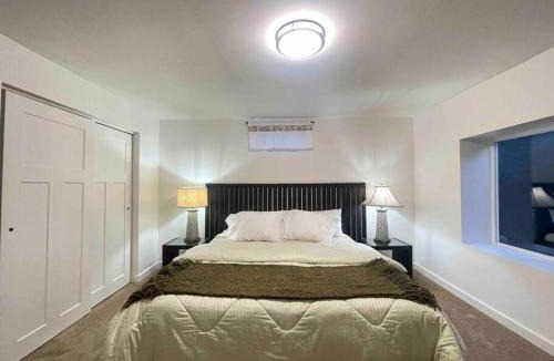 Marysville House | Colochas Home A Forest Haven