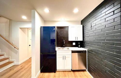 Marysville House | Colochas Home A Forest Haven