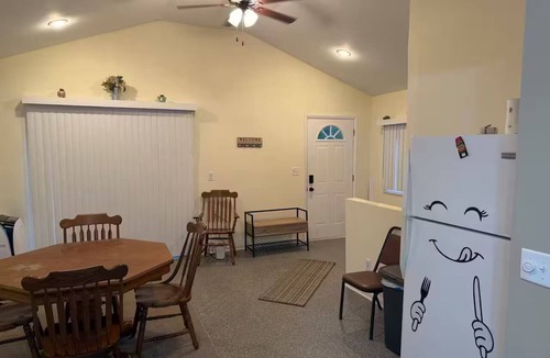 Paw Paw Lake House | Coloma Cozy Cabin