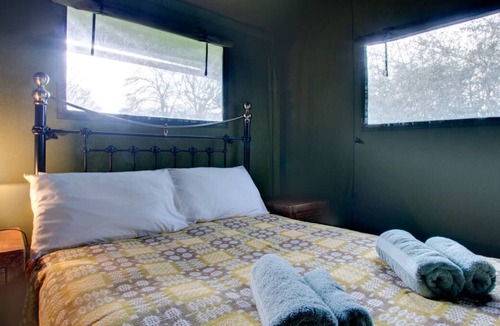 Talybont-on-Usk House | Colomen Glamping Lodge