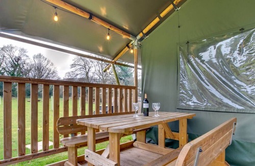 Talybont-on-Usk House | Colomen Glamping Lodge