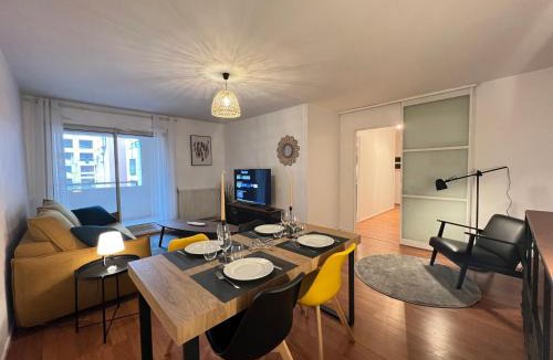 Colomiers Apartment | Colomiers Shelter - City, Terrasse, Wifi, Netflix