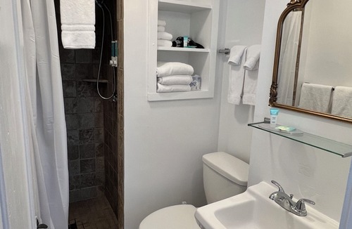 Williamsville Bed & Breakfast | Colonel Williams Inn