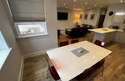 Sandown Apartment | Colonels Apartment