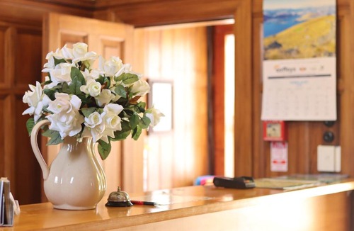 Hamilton Hotel | Colonial City Motel