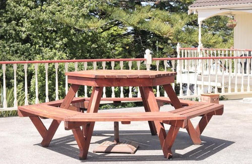 Hamilton Hotel | Colonial City Motel