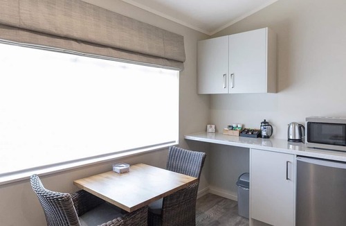 Tauranga South Hotel | Colonial Court Motor Inn