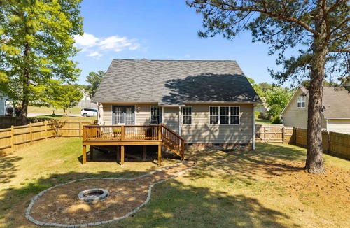 Olivia House | Colonial Hills Hideaway