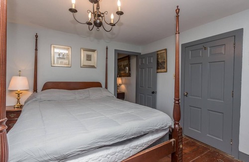 Havertown Apartment | Colonial Home, Living History