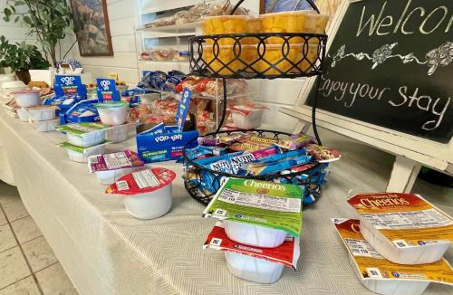 Ellsworth Hotel | Colonial Inn Ellsworth