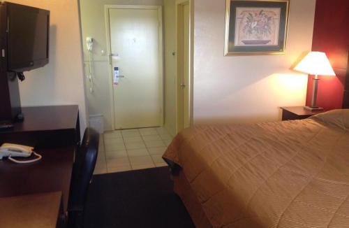 Monahans Hotel | Colonial Inn Monahans TX