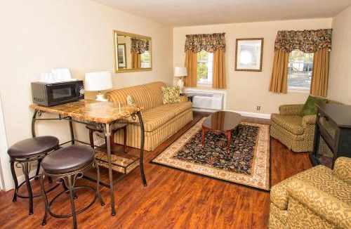 Seekonk Hotel | Colonial Inn Seekonk