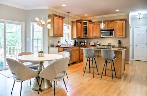 Monroe House | Colonial-Style 'Warwick Retreat' - 1 Hour to NYC!
