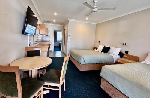 Raymond Terrace Hotel | Colonial Terrace Motor Inn